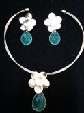 Colar e par de brincos banhados a ouro - Verde